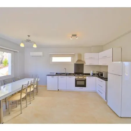 Villa James 3 *
